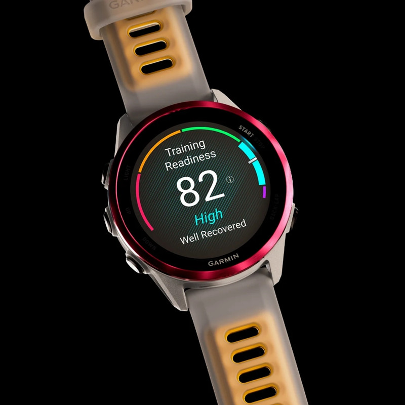 ساعت هوشمند 47 میلیمتری گارمین مدل Forerunner 570 با بند سیلیکونی